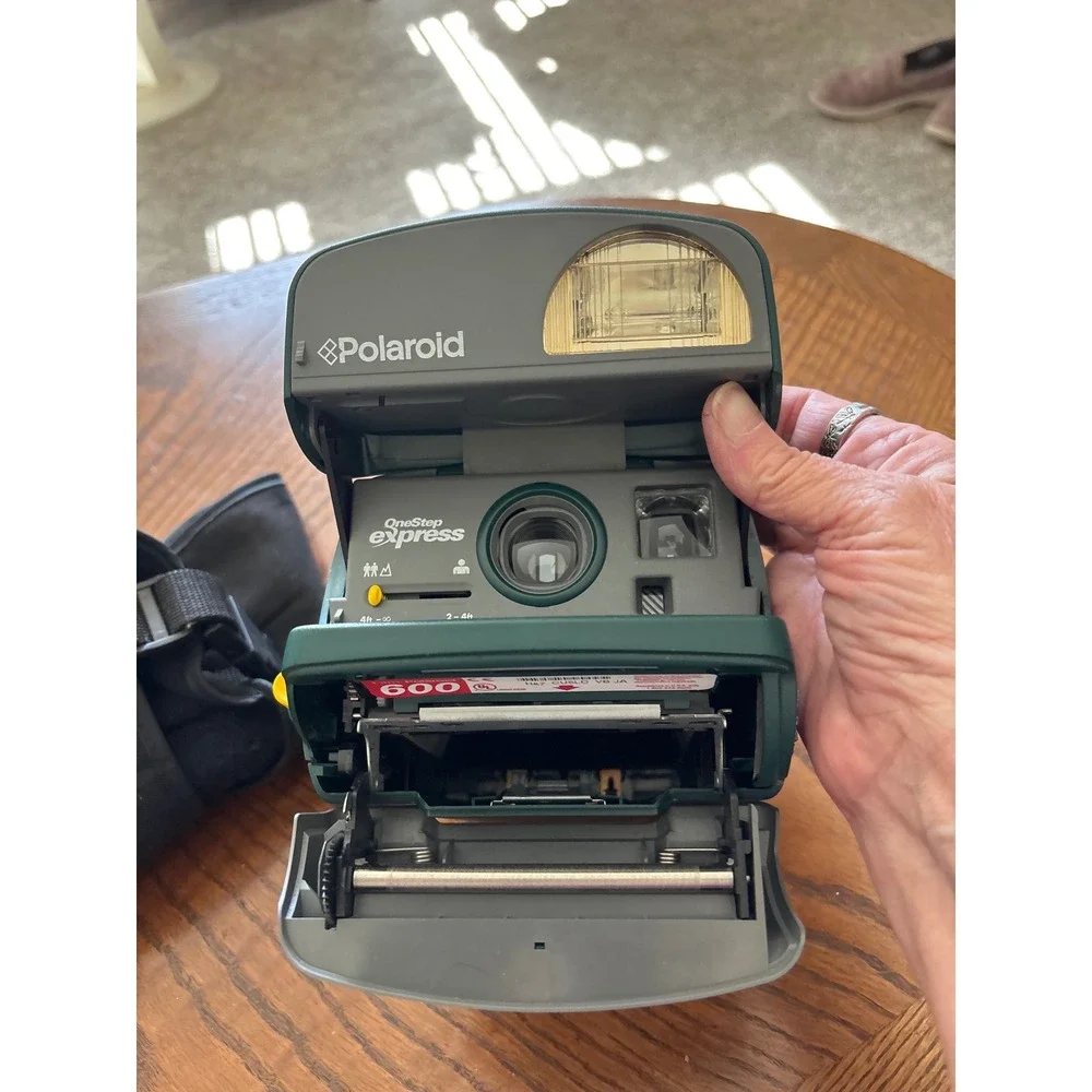 Polaroid OneStep Express Hunter Green 600 Instant Film Camera with Case As Is